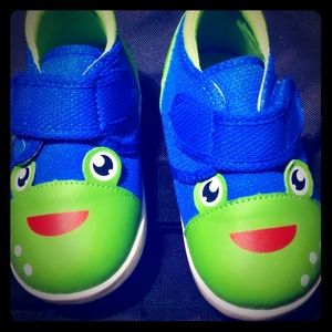 Koshi Prince Kairu Frog Size 9 Todder Shoes